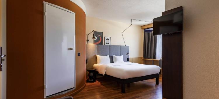 宜必思腓特烈斯港机场会展中心酒店(Ibis Friedrichshafen Airport Messe)图片