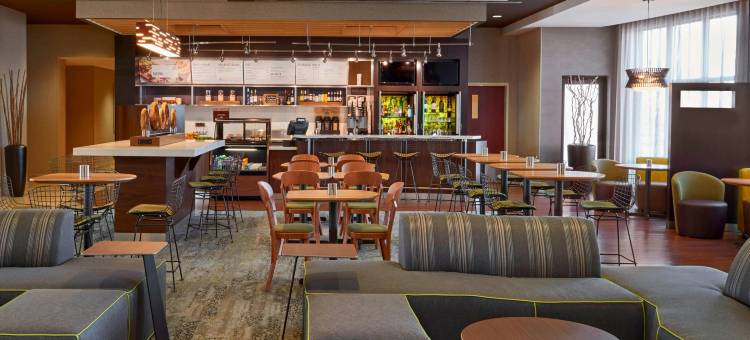 金斯顿401高速公路/Division街万怡酒店(Courtyard Kingston Highway 401/Division Street)图片