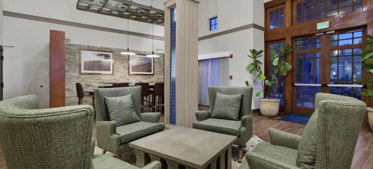 智选假日套房酒店卡宾特里拉的(Holiday Inn Express & Suites CARPINTERIA by IHG)图片
