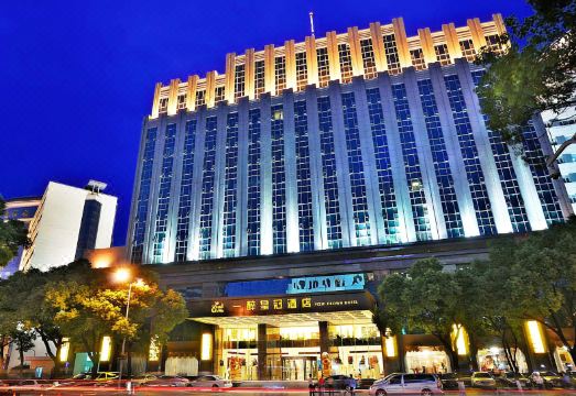 崑山一醉皇冠酒店外景图