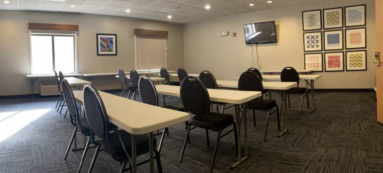 智选假日套房酒店洛根斯波特(Holiday Inn Express & Suites Logansport)图片