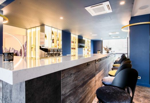 Appart'City Collection Genève Aéroport - Ferney Voltaire Hotel Overview