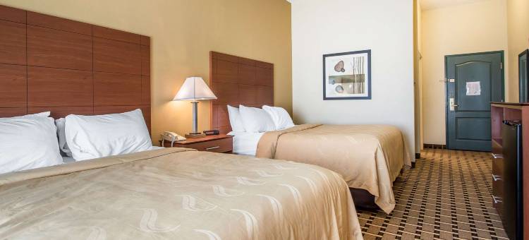 东特洛伊 I-43 品质酒店及套房(Quality Inn & Suites East Troy I-43)图片