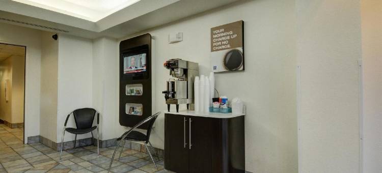 德克萨斯丹尼森 6 号汽车旅馆(Motel 6 Denison, TX)图片