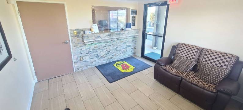 麦克格海速8酒店(Super 8 by Wyndham McGehee)图片