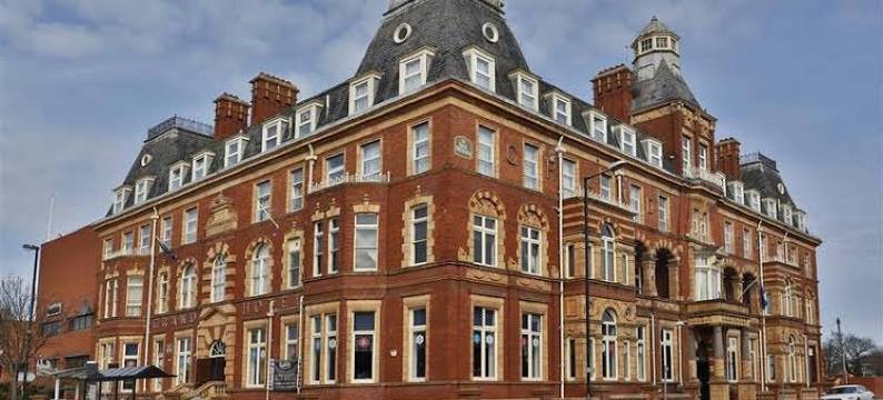 格兰阿斯托李亚酒店(The Grand Astoria Hotel)图片