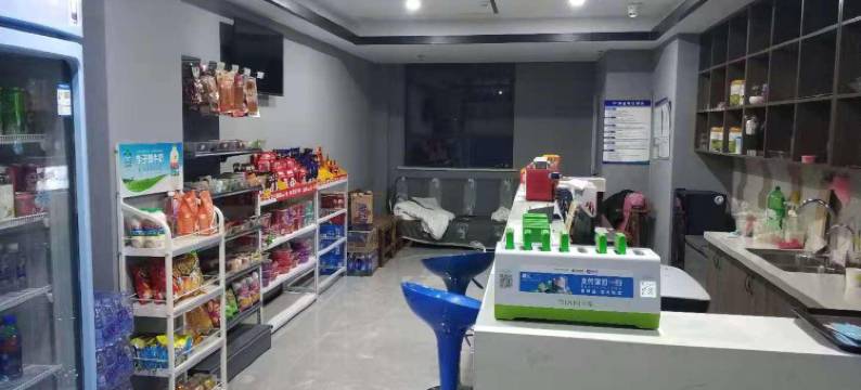 荆门黑鲨电竞酒店图片