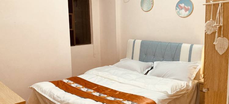 疯丫头贵安名宿公寓(世纪金源大道4号分店)图片