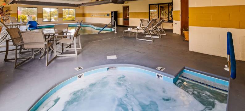 草莓贝斯特韦斯特优质套房酒店(Best Western Plus Strawberry Inn  Suites)图片