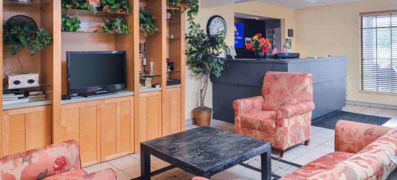 布拉夫顿美洲最佳价值套房酒店(Americas Best Value Inn & Suites Bluffton)图片