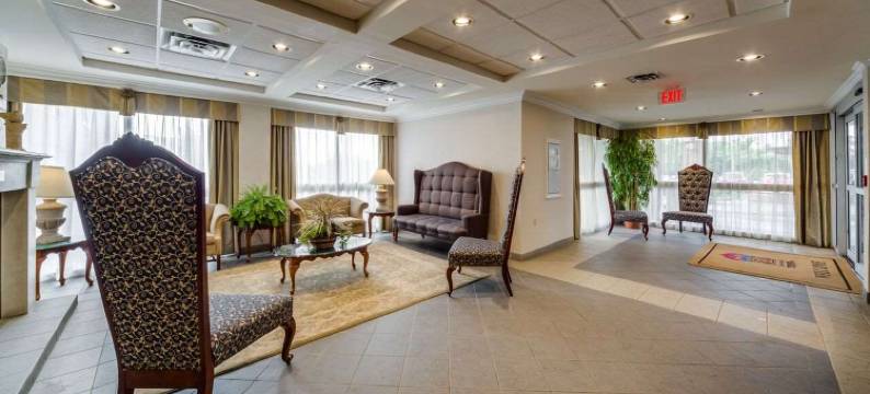 奥克维尔蒙特卡洛套房酒店(Monte Carlo Inn Oakville Suites)图片