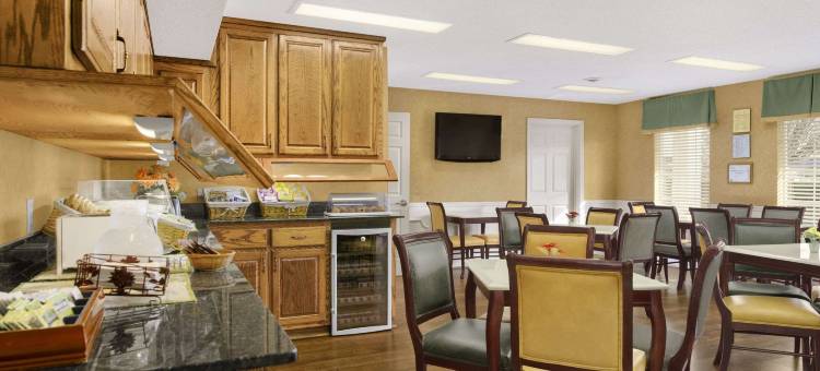 华纳罗宾斯呗盟套房酒店(Baymont by Wyndham Warner Robins)图片