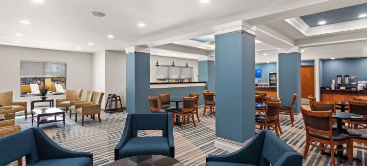 维洛海滩I-95号舒适套房酒店(Comfort Suites Vero Beach I-95)图片