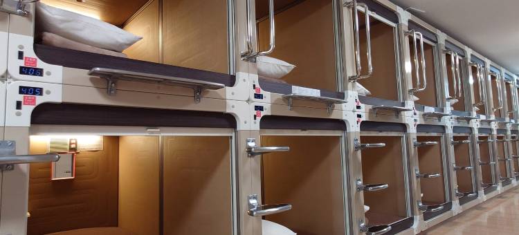 Ryukyu Capsule Hotel 8131图片