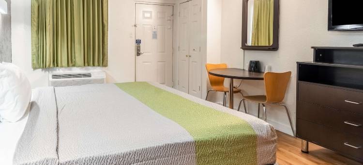 沃思堡西医药中心6号一室公寓酒店(Studio 6 Fort Worth, TX - West Medical Center)图片