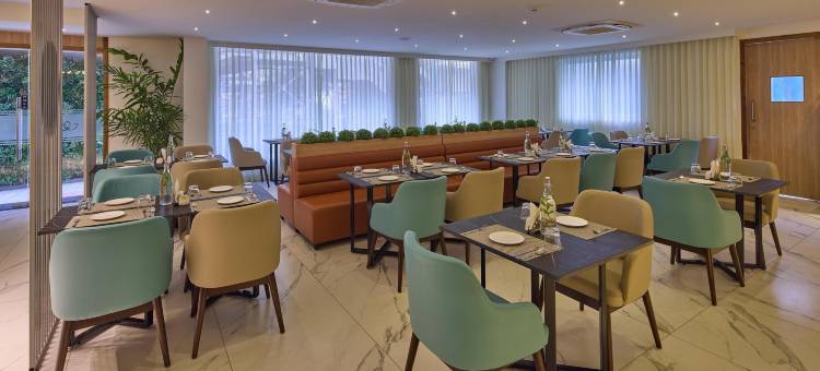 海巴尔大洲酒店-萨罗瓦波提科附属酒店(Grand Continent Hebbal A Sarovar Portico Affiliate Hotel)图片