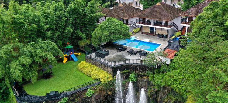 阿提拉皮里绿树度假村(Athirapally Green Trees)图片