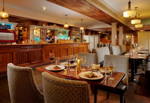 Shannon Springs HotelHotel Overview