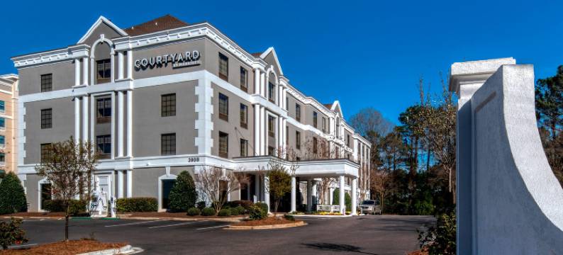 罗利瑰珀翠谷万怡酒店(Courtyard Raleigh Crabtree Valley)图片