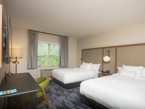 费城布鲁莫尔-新镇广场万枫套房酒店