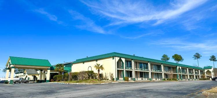 超级 OYO 米利奇维尔套房酒店(Super Inn & Suites by OYO Milledgeville)图片