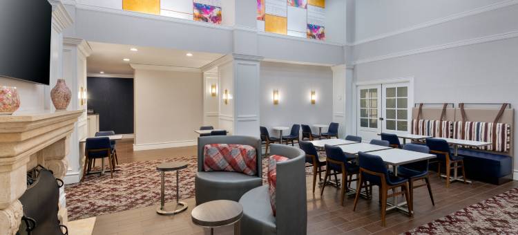 法明顿欢朋套房酒店(Hampton Inn & Suites Hartford/Farmington)图片