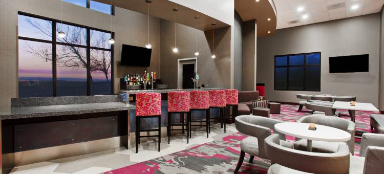 奥克兰机场阿拉梅达欢朋套房酒店(Hampton Inn & Suites Oakland Airport-Alameda)图片