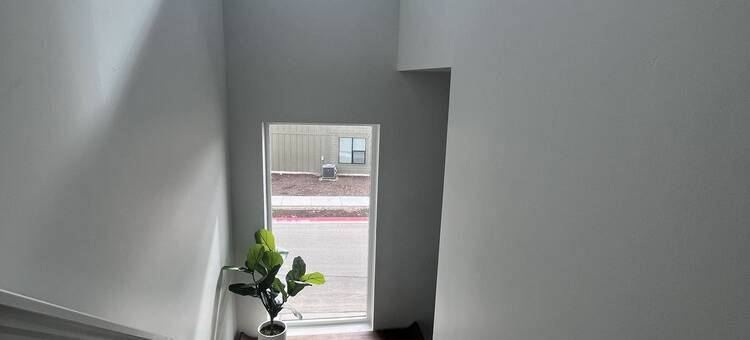 Modern and new  3-bedroom townhome with AC and WiFi in Mountain Green图片