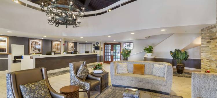 卡宾特里拉贝斯特韦斯特优质酒店(Best Western Plus Carpinteria Inn)图片