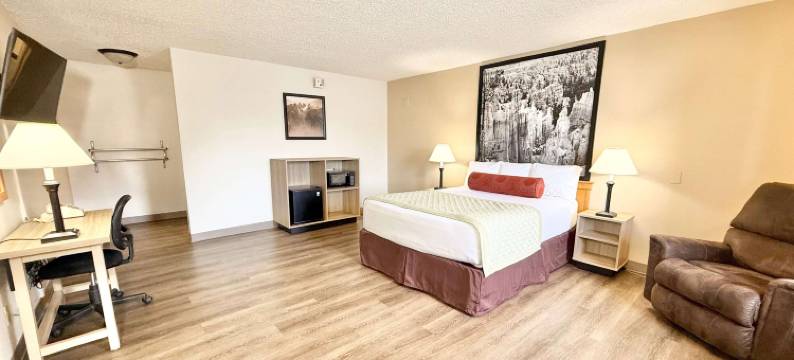 萨利纳风景山区温德姆速8酒店(Super 8 by Wyndham Salina/Scenic Hills Area)图片