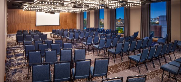 波士顿海港区欢朋酒店(Hampton Inn by Hilton Boston Seaport District)图片