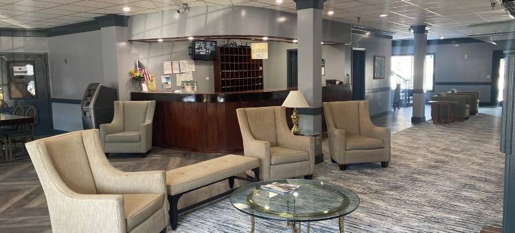 阿什兰萨里酒店(Surrey Inn Ashland)图片