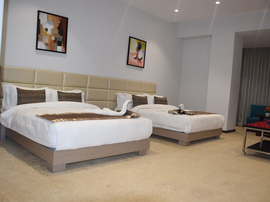 维拉萨国际酒店