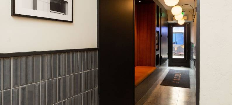 舒适的城市房屋(The Snug Townhouse)图片