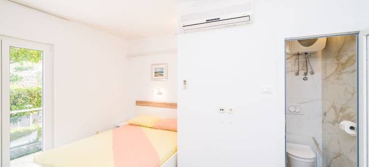 巴里希克公寓与客房酒店(Rooms & Apartments Barišić)图片