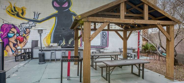 辛城旅舍(SIN City Hostel)图片