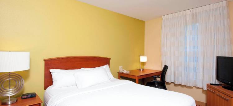 布卢明顿TownePlace Suites酒店(TownePlace Suites by Marriott Bloomington)图片