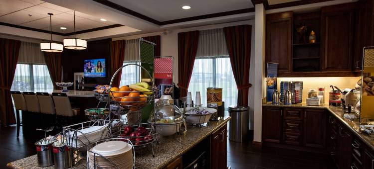 纳帕尼希尔顿欢朋酒店(Hampton Inn by Hilton Napanee)图片