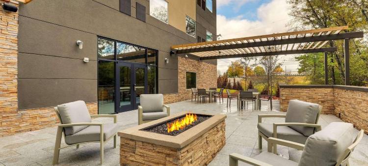 丽笙乡村旅馆及套房，卡明，靠近北方医院福赛斯(Country Inn & Suites by Radisson, Cumming, GA)图片