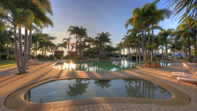 塔斯曼假日公园 - Rollingstone(Tasman Holiday Parks - Rollingstone)