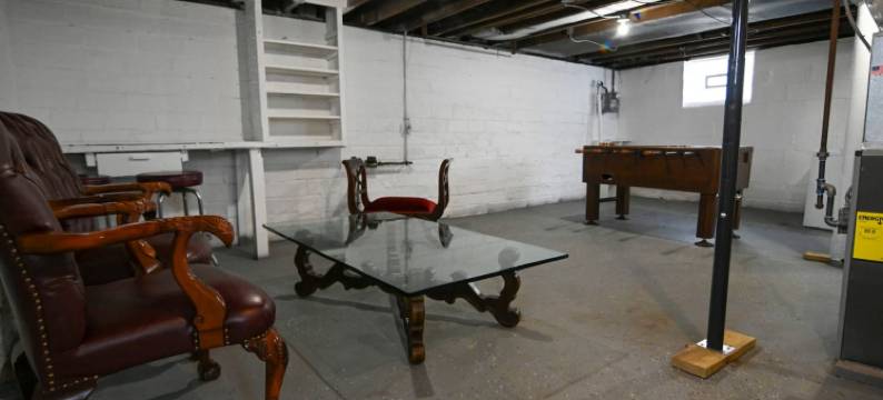 Sports Haven with Foosball and Basketball - Amazing Themed Escape图片