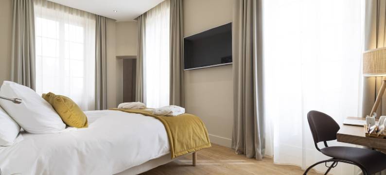 多梅纳和瓦林奇斯城堡酒店(Domaine et Chateau de Valinches - Hotel & Restaurant)图片