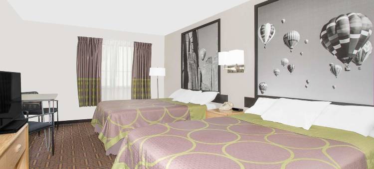 布鲁姆菲尔德温德姆速8酒店(Super 8 by Wyndham Bloomfield)图片