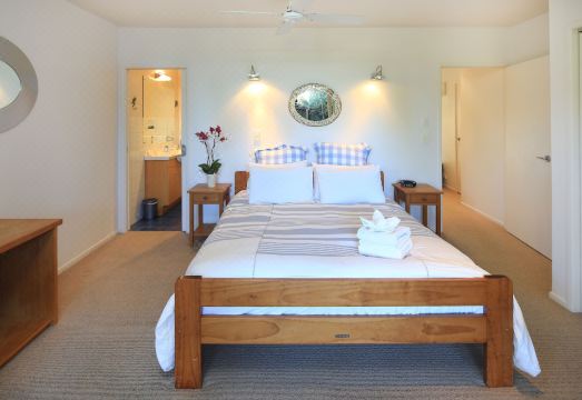 Onetangi Beach Apartments Hotel Overview