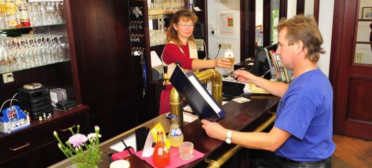 汉堡斯塔迪特卜瑞吉酒店(Brocki's Hotel Stadt Hamburg)图片