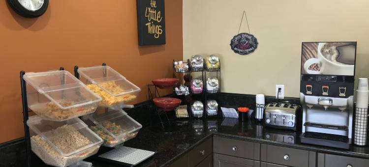 温德姆华美达-圣地亚哥波威米拉玛(Ramada by Wyndham San Diego Poway Miramar)图片