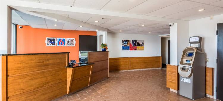 6Ft李彼得博格汽车旅馆(Motel 6 Petersburg, VA - Fort Lee)图片