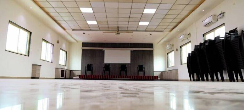 马杜万国际酒店(Hotel Madhuvan International)图片