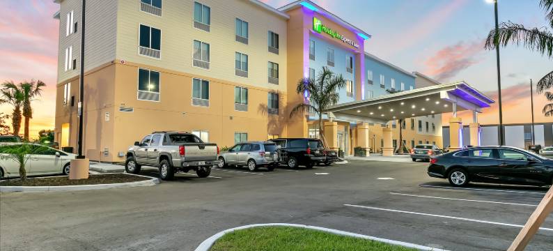 智选假日套房酒店-诺科米斯萨拉索塔南部(Holiday Inn Express & Suites NOKOMIS - SARASOTA SOUTH by IHG)图片