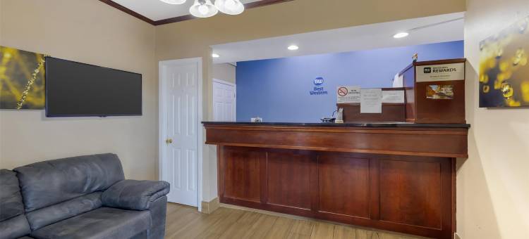 费尔温兹贝斯特韦斯特酒店(Best Western Fairwinds Inn)图片